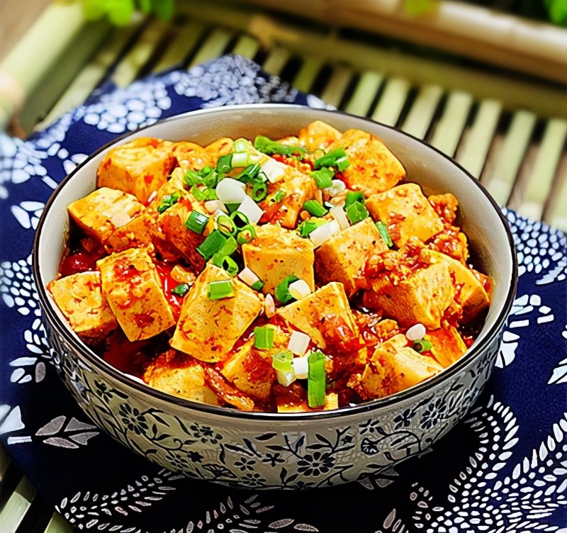 湘菜川菜鲁菜粤菜淮扬菜八大菜系,川菜为什么排在中国八大菜系之首