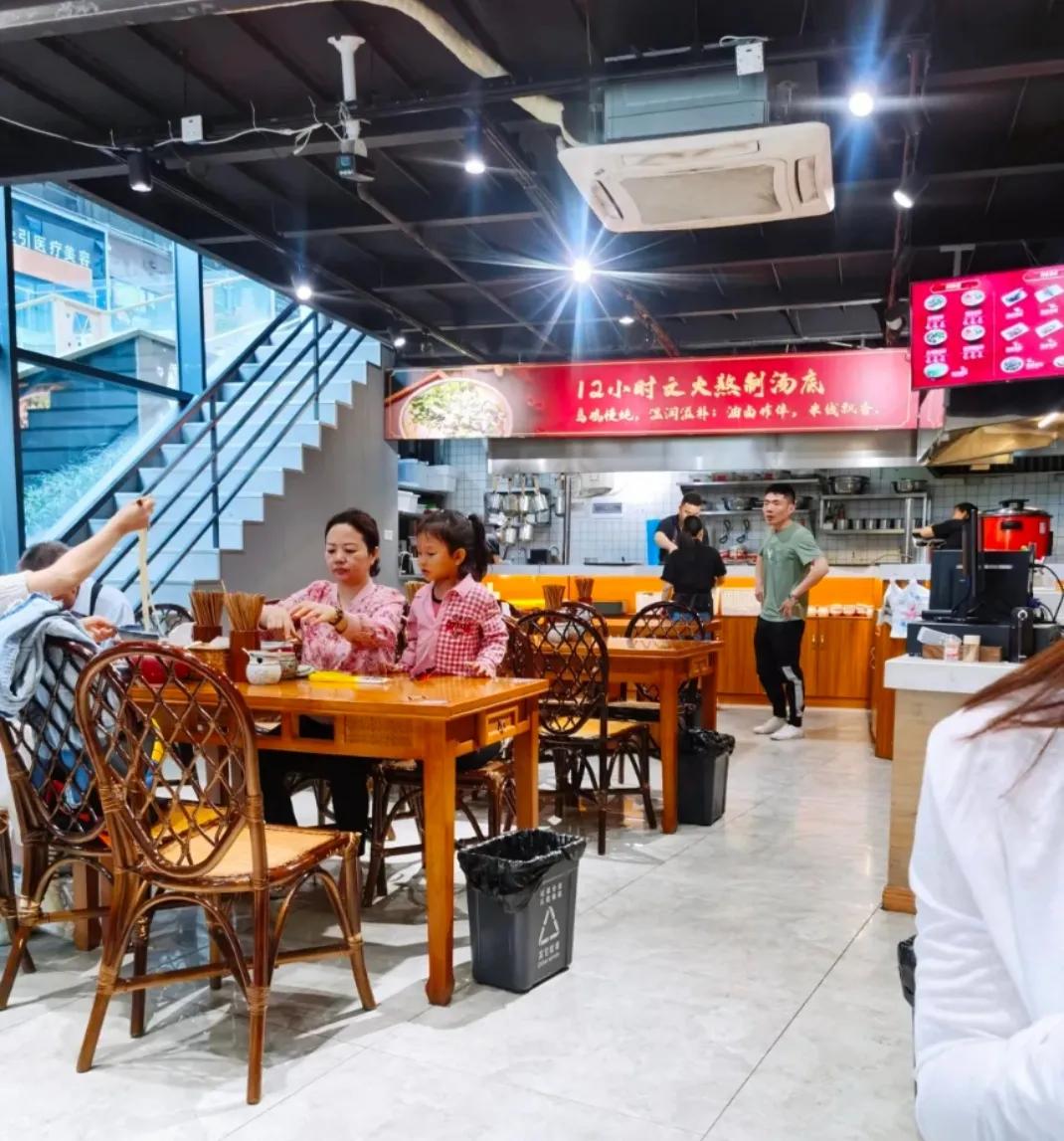 一家日流水过万的米线店,米线店如何精细化运营