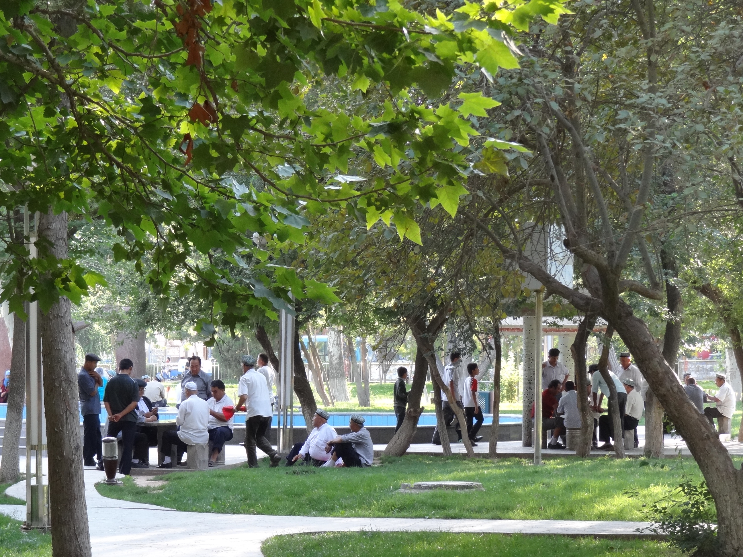 *疆新**南部边境城市喀什，剪影当地人的安逸生活