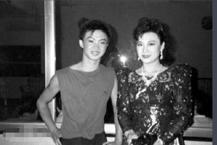 说张艺谋拍烂片，怼范冰冰是毯星，谁给了她毒舌的资本