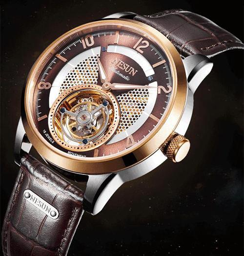 假表一眼就能看出来吗,假表和真表一般人能看出来吗