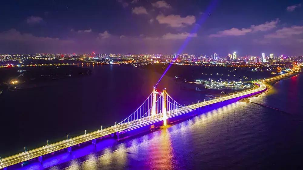 烟台市里人都说自己的街道好！你看对不对！