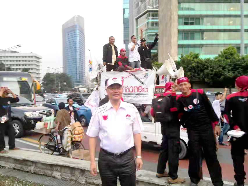 我学泰语1年了用泰语怎么说,我们一起学习印尼语和中文吧