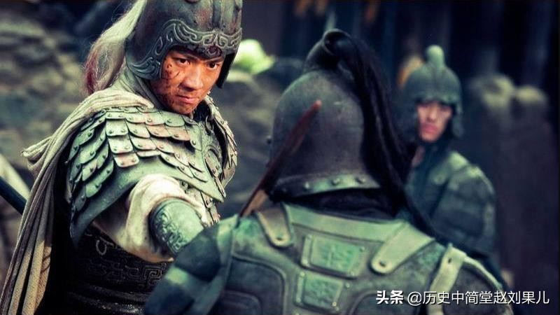 诸葛亮劝解刘禅怎样处理朝政,易中天评曹操看透人性