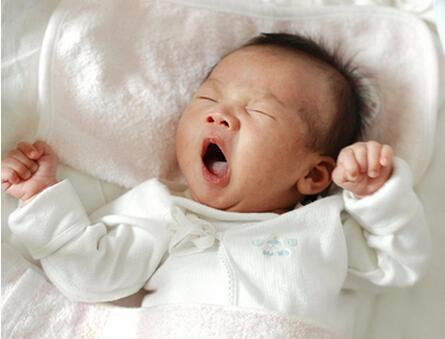 6个月内新生儿怎么护理,6个月新生儿如何照顾