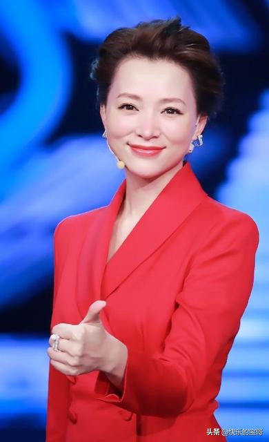 央视一姐董卿美照,央视一姐周涛董卿近况