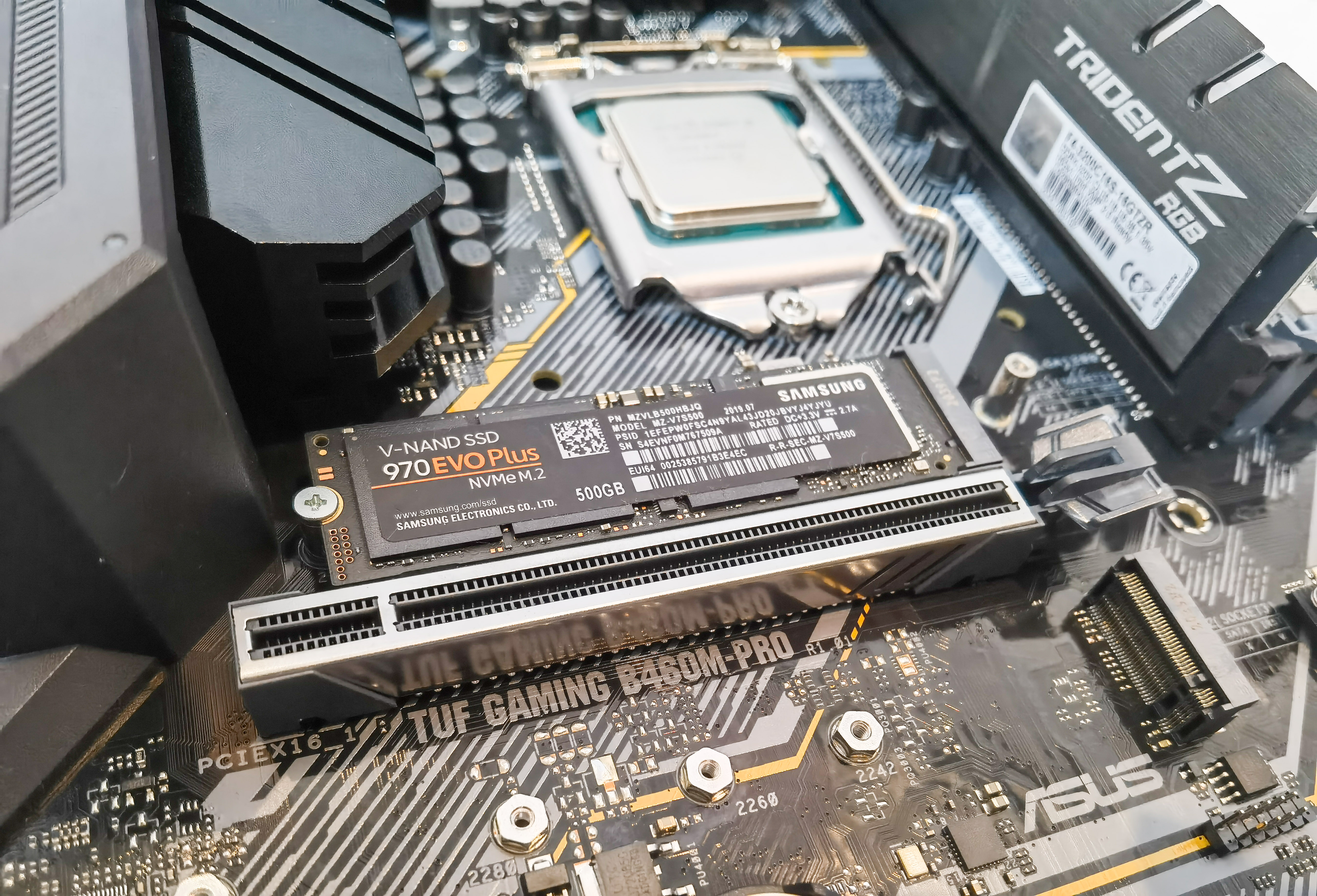 华硕tufb460mpros重炮手,华硕tufb460m重炮手支持3200hz吗