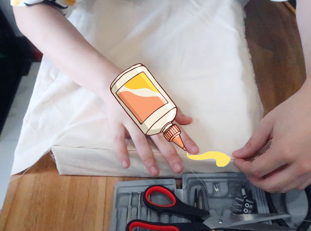 废旧纸袋如何做收纳包包,大牌纸袋斜挎包包改造教程