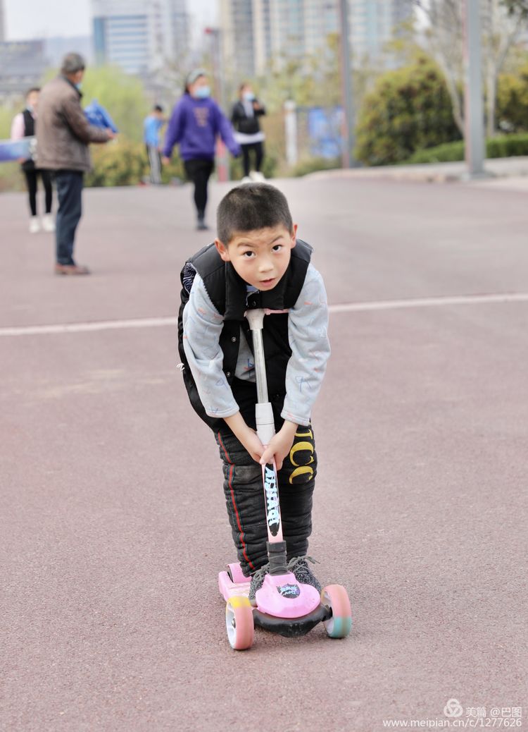 金色童年8张图片,金色的童年相片