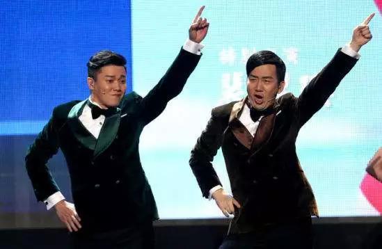 哪一首歌最能代替你的青春,哪首歌曲能代表你的青春