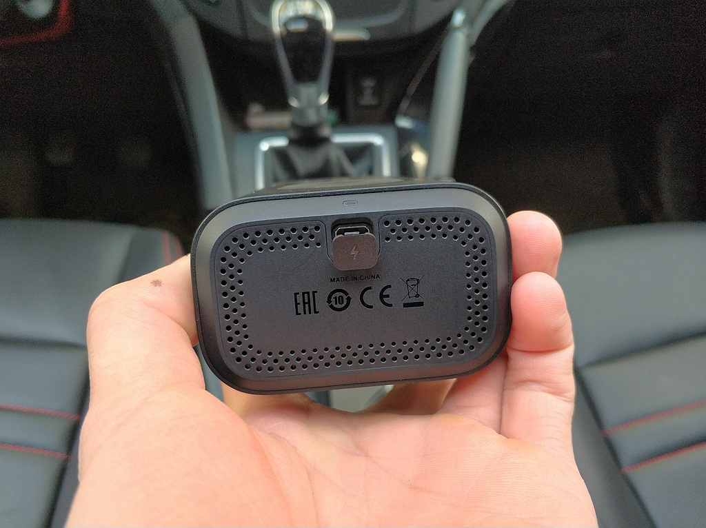 米家充电宝给公路车打气,米家车胎充气