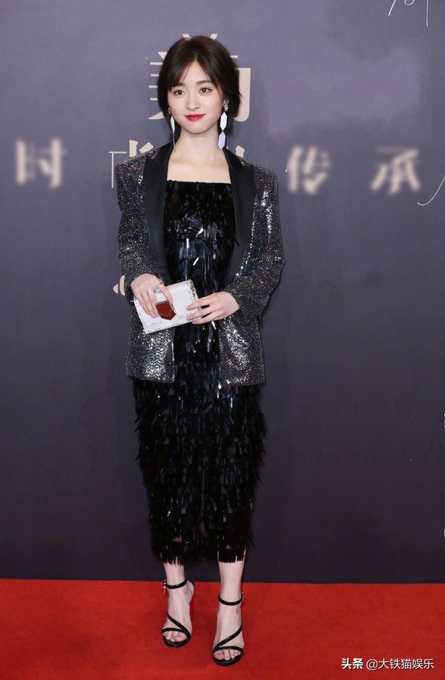 盘点十大身材巨好的红毯女星 (四位身材最好女星亮相红毯场面)