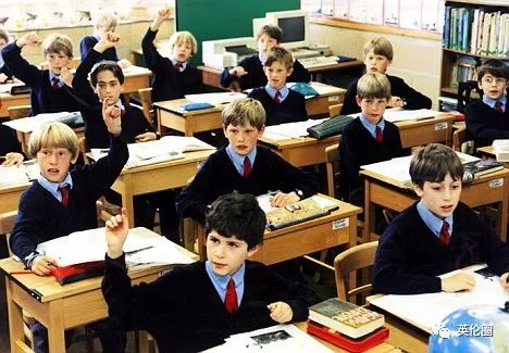 英国大学校园内性侵案频发,英国私立学校性侵事件
