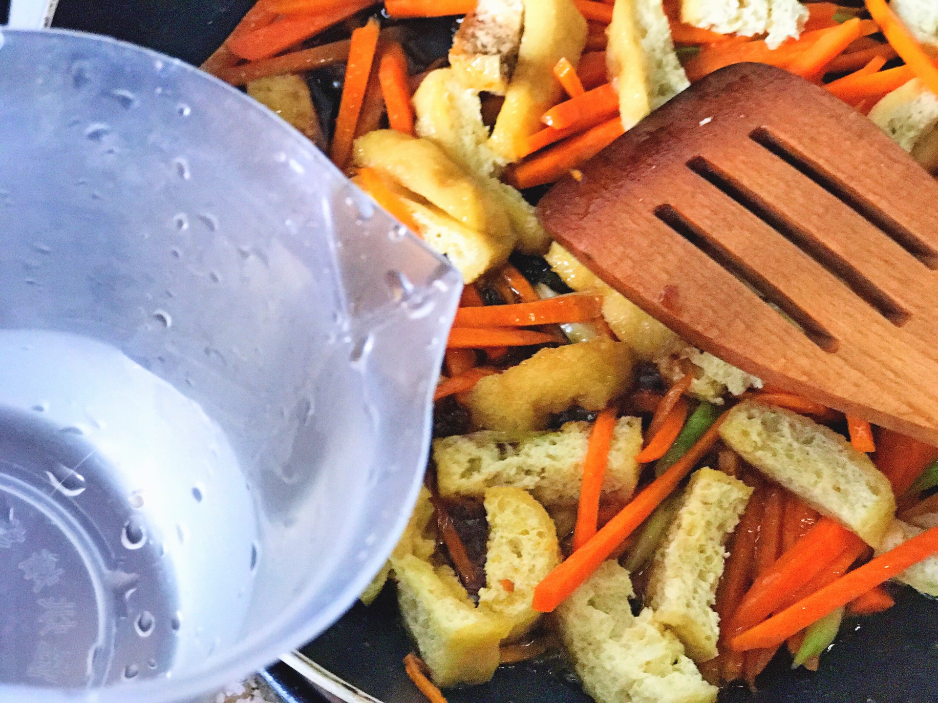 打豆浆的豆腐渣别浪费,做豆浆豆腐渣需要一起煮嘛