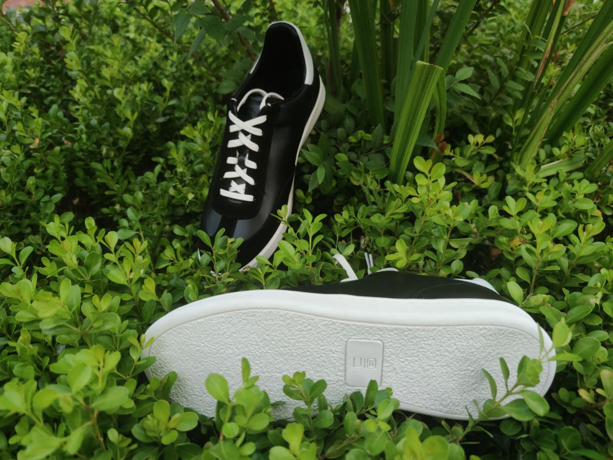 男士运动休闲鞋性价比超高的,男士运动休闲鞋牛皮