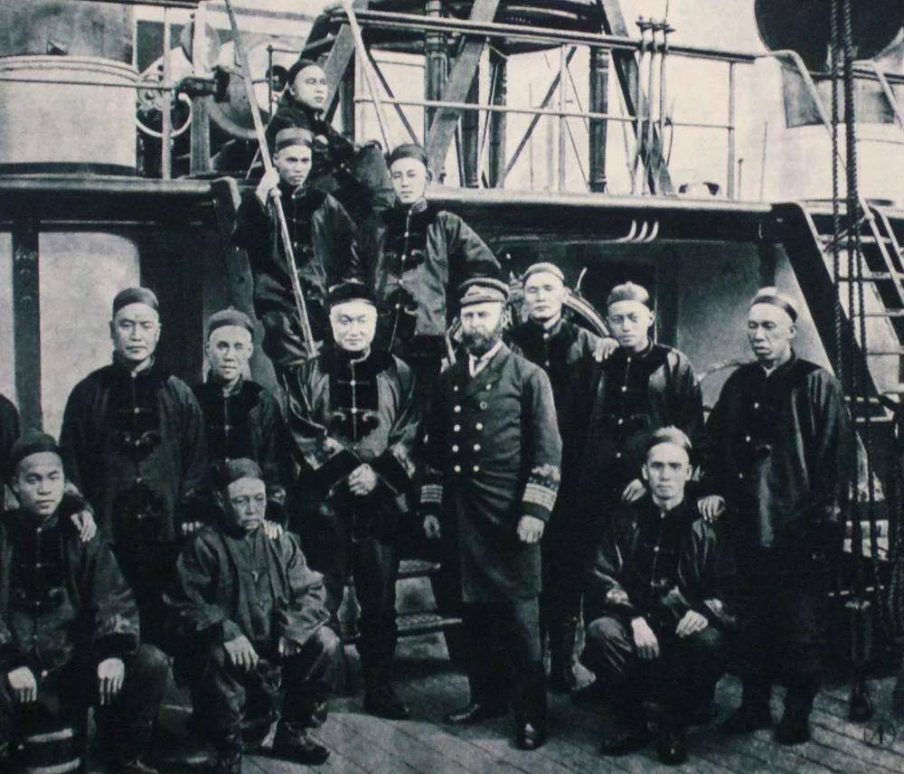 邓世昌做的历史贡献,邓世昌的任职和事迹