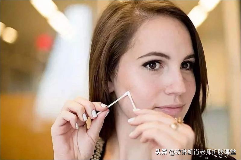 脸上长粉刺闭口什么原因造成的,脸上长闭口粉刺最有效的去除方法