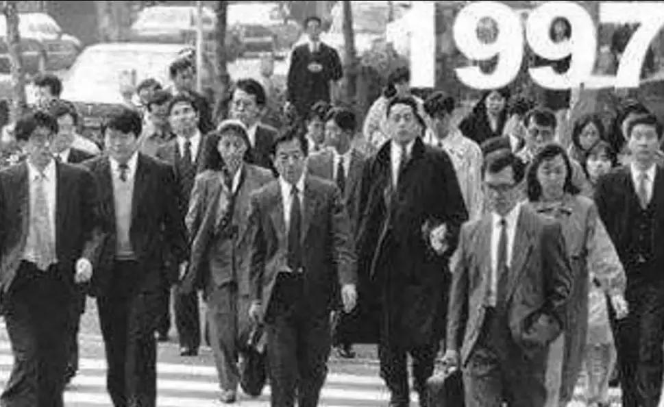 从捡垃圾到世界冠军电影视频,从捡垃圾开始到世界首富在线观看