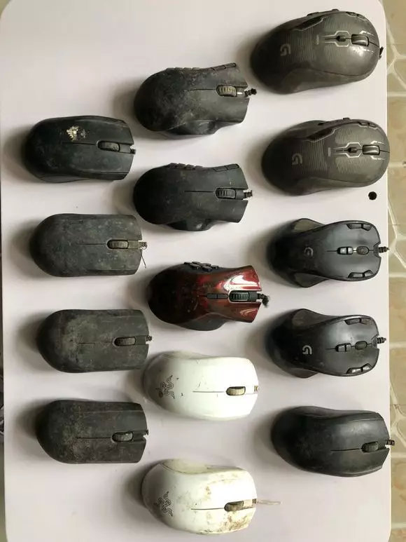 和这个贴吧比起来,虎扑男孩弱爆了