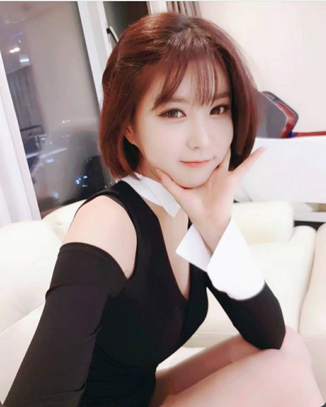 显脸小八字刘海发型推荐,最合适显脸小的刘海发型