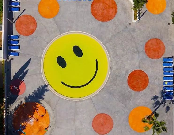 全世界最秀的泳池集合，来一场说走就走的旅行吧