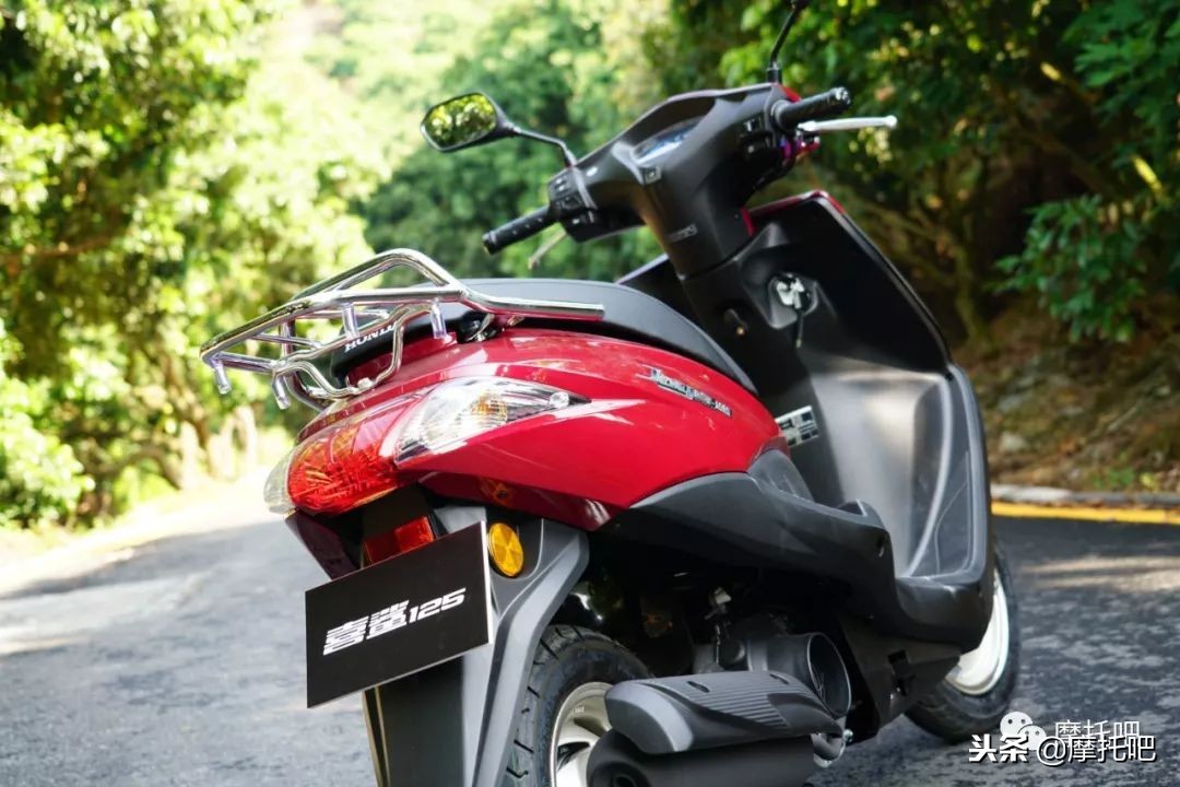 新大洲本田ns125d对比本田喜鲨125,五羊本田喜鲨125对比新大洲ns125d
