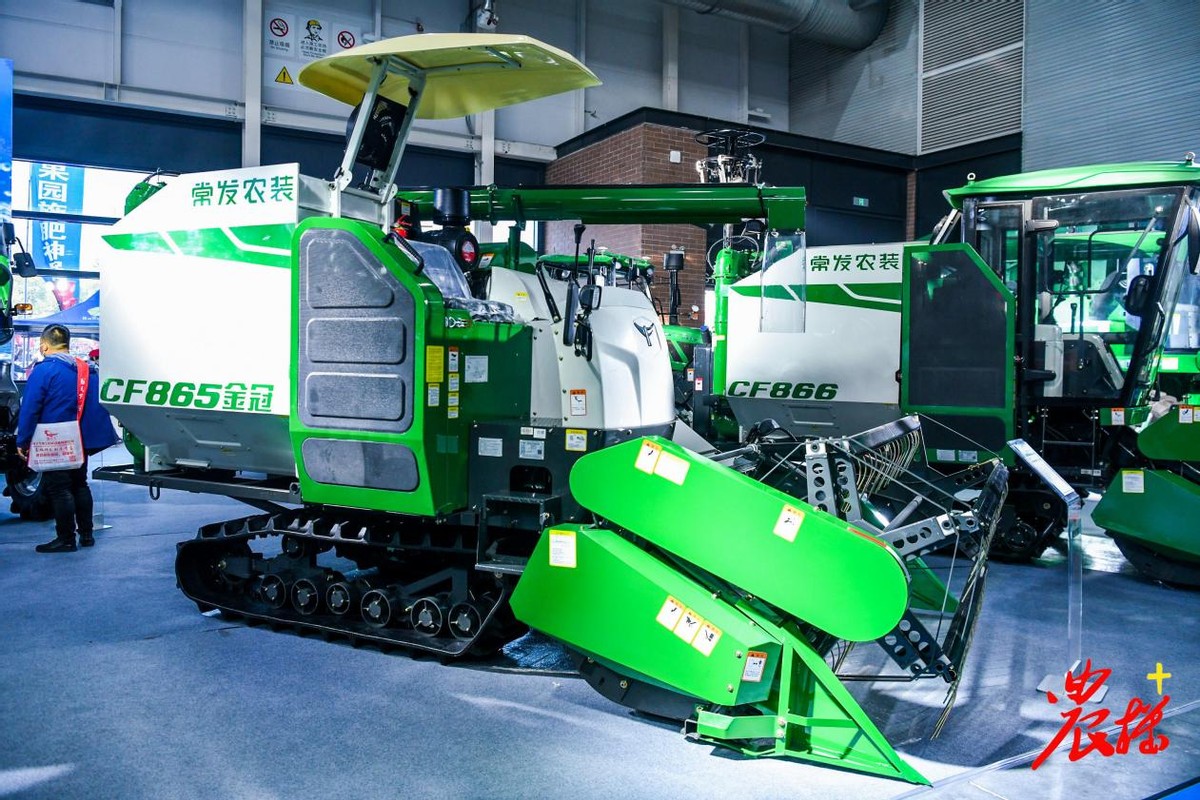 农业联合收割机报价大全,国际展会收割机