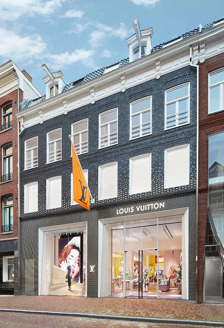 lv在荷兰奥特莱斯,lv在荷兰大概多少钱