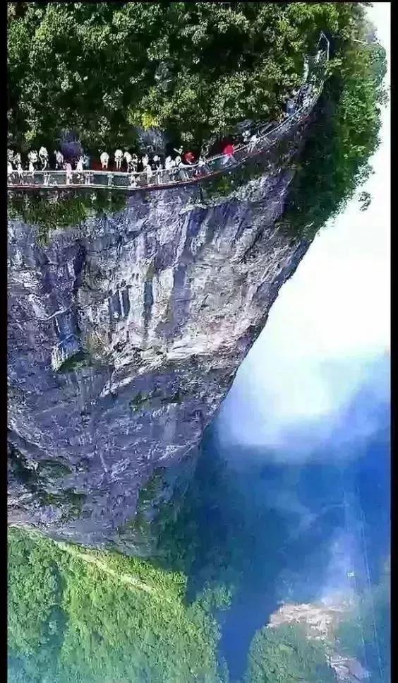 天路天路,难得一见!震撼你的双眼