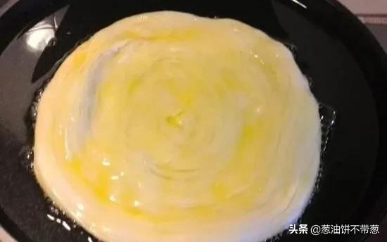 怎样用电饼铛烙饼更软不和面,用电饼铛烙饼特别硬怎么解决