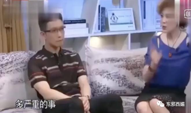 坐了八年冷板凳后逆袭成国宝级reader,第一次跪着看完直播!