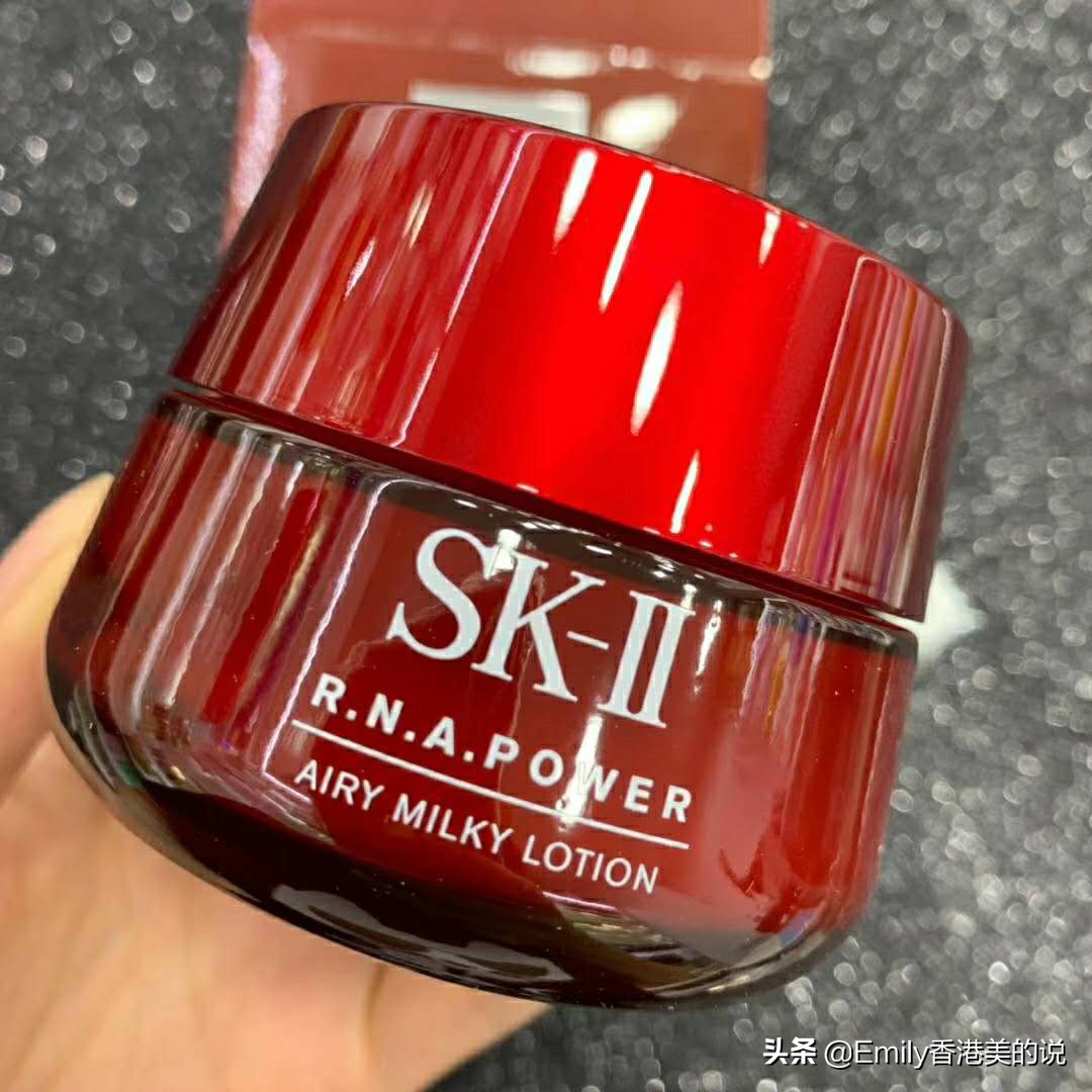 从补水保湿换成了抗皱抗衰,补水抵御肌肤松弛面霜