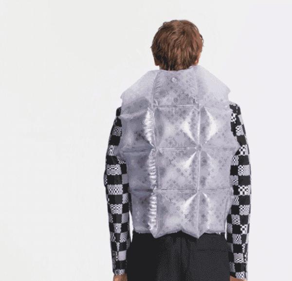 lv充气夹克卖3万1,充气夹克lv