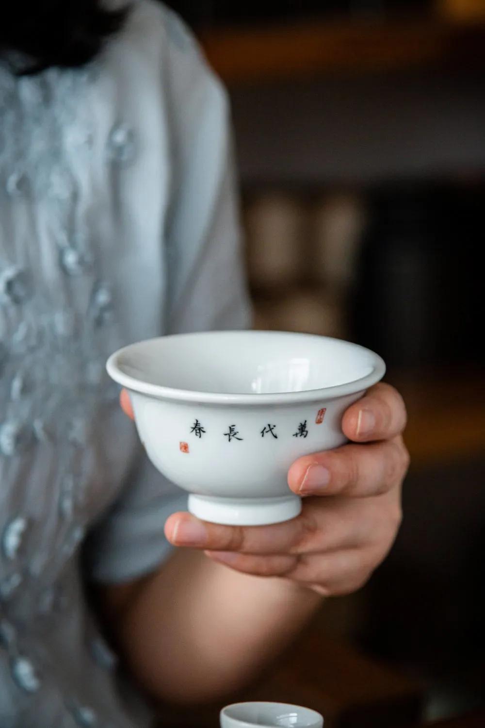 一花一茶一书一世界感慨,一花一世界一茶一时光