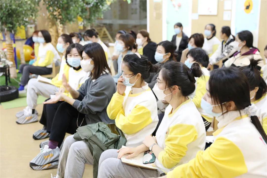 YoKIDX美中宜和，为托育老师开展婴幼儿急救培训