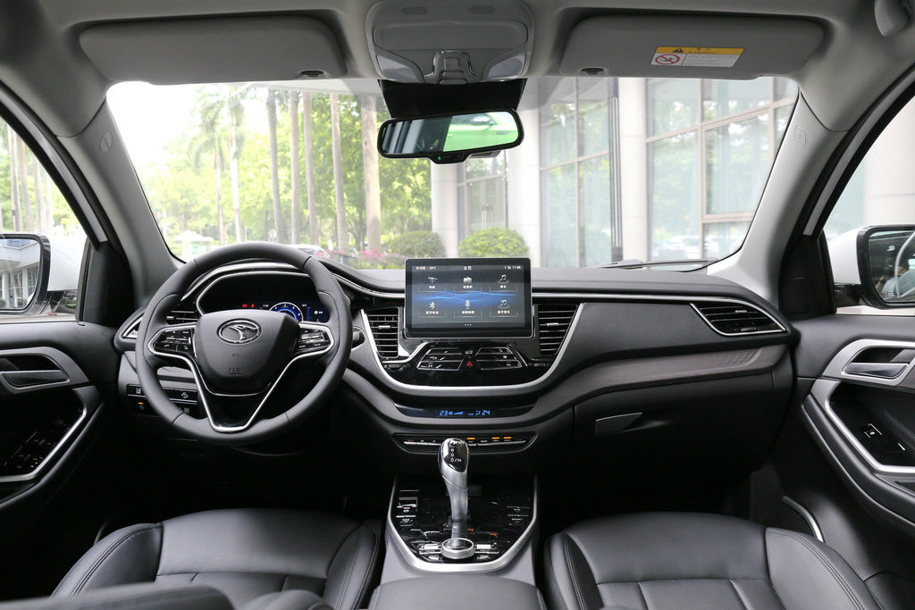 真实体验东南DX7，出乎预料1.5T有197匹，还可自动泊车