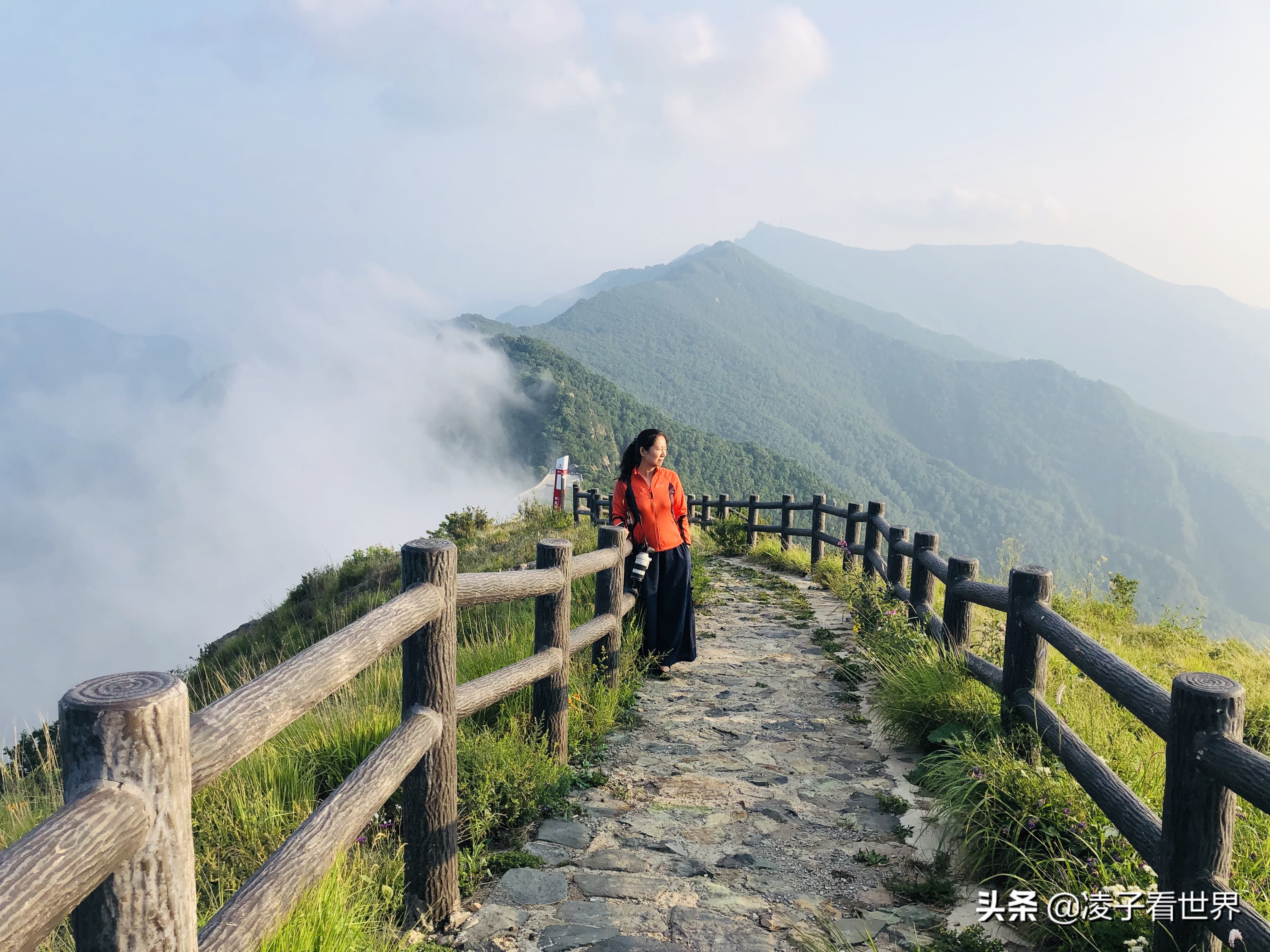 逃离北京40度高温,房山享受22度清凉,看银狐,逛古街吃铁锅炖