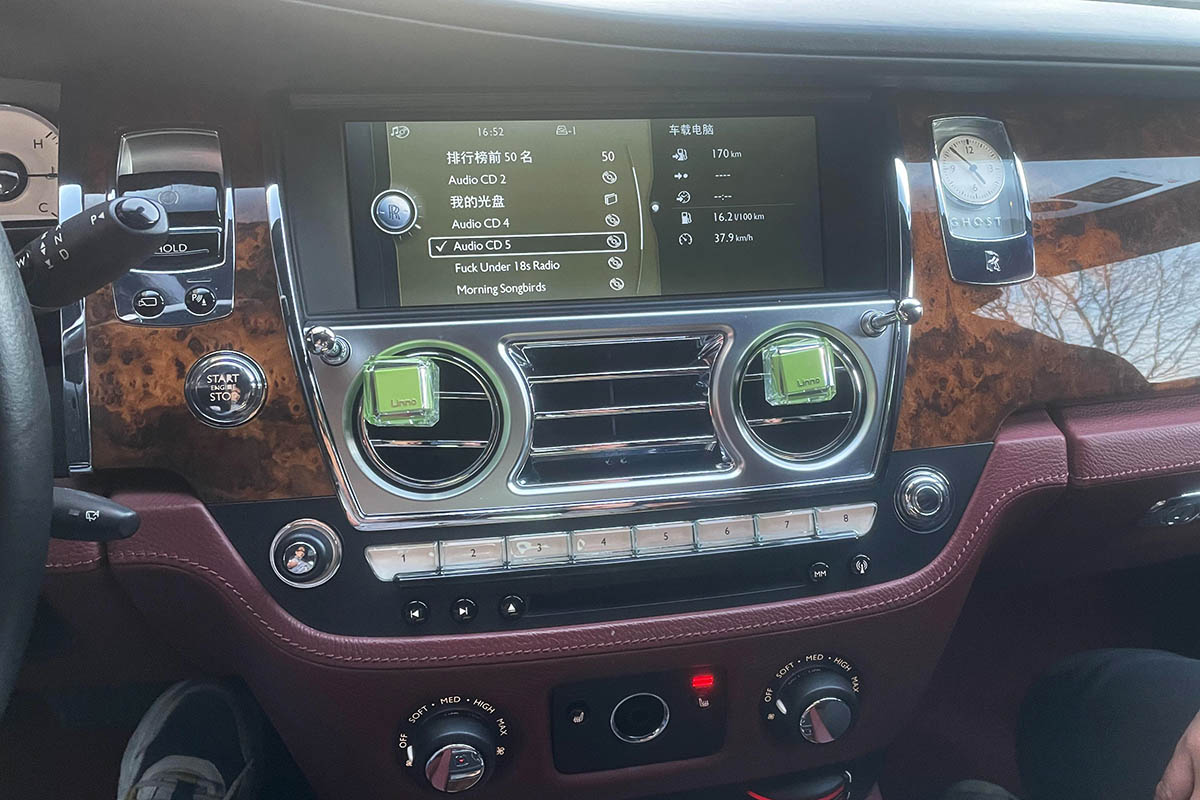 购买定制版劳斯莱斯过程 (劳斯莱斯车源套路)