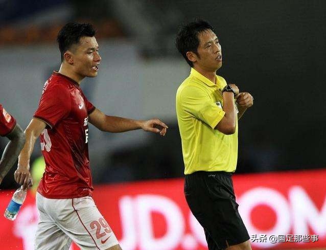 保利尼奥中超首次染红,保利尼奥卡瓦哈尔染红