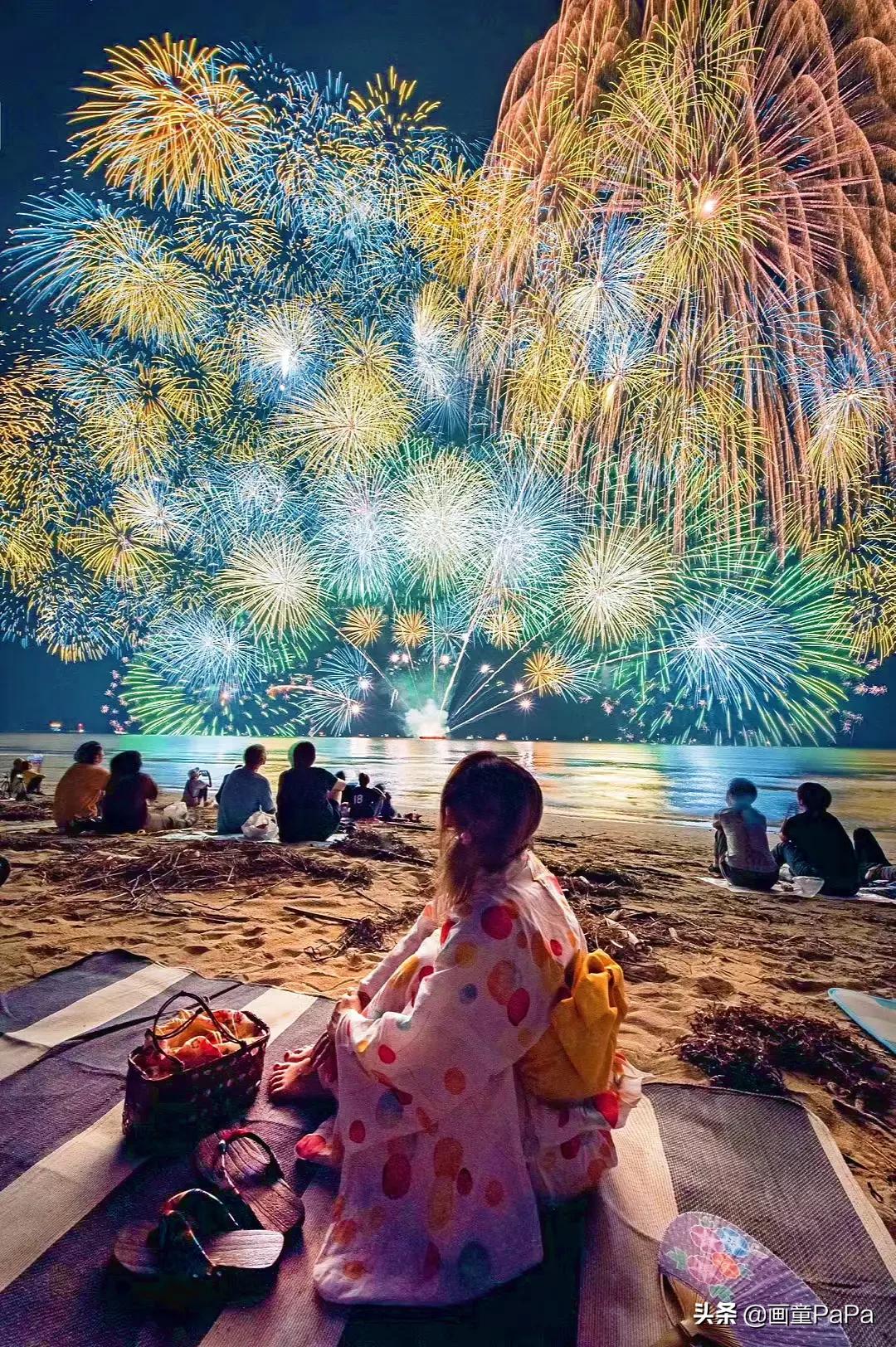 *今条头日**“特赐黄马褂”，彰显创作者身份尊贵的象征