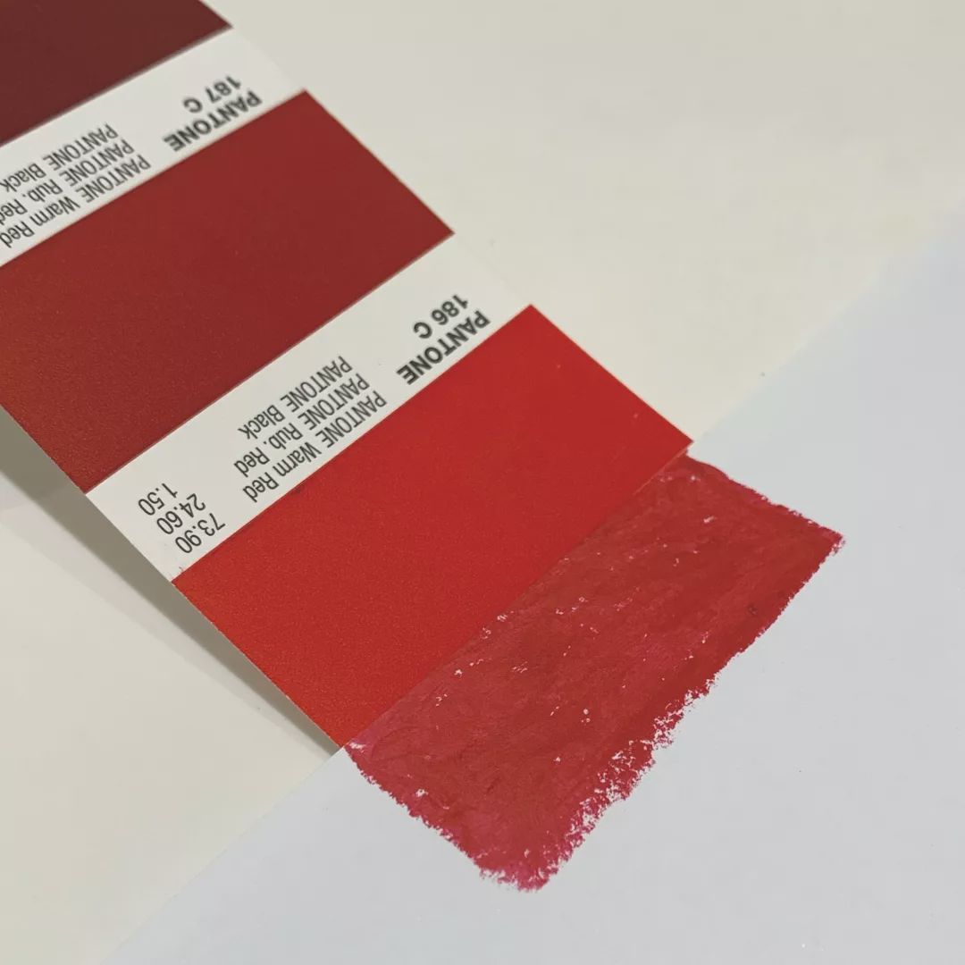 正红色的口红哪种最好用,无滤镜口红哪种好用女士