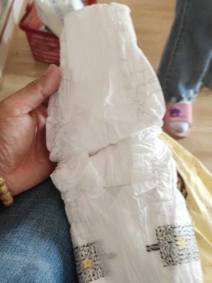 推荐一款安全的纸尿裤品牌,老人纸尿裤哪种品牌好用实惠