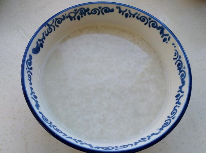 煮小米粥最忌讳直接下锅,煮粥怎么煮才会粘稠