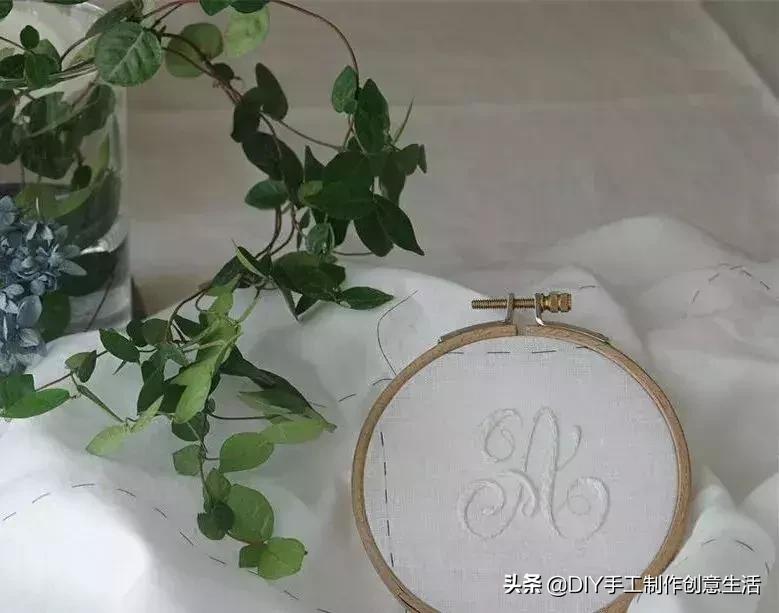 白线的刺绣,白线刺绣针法