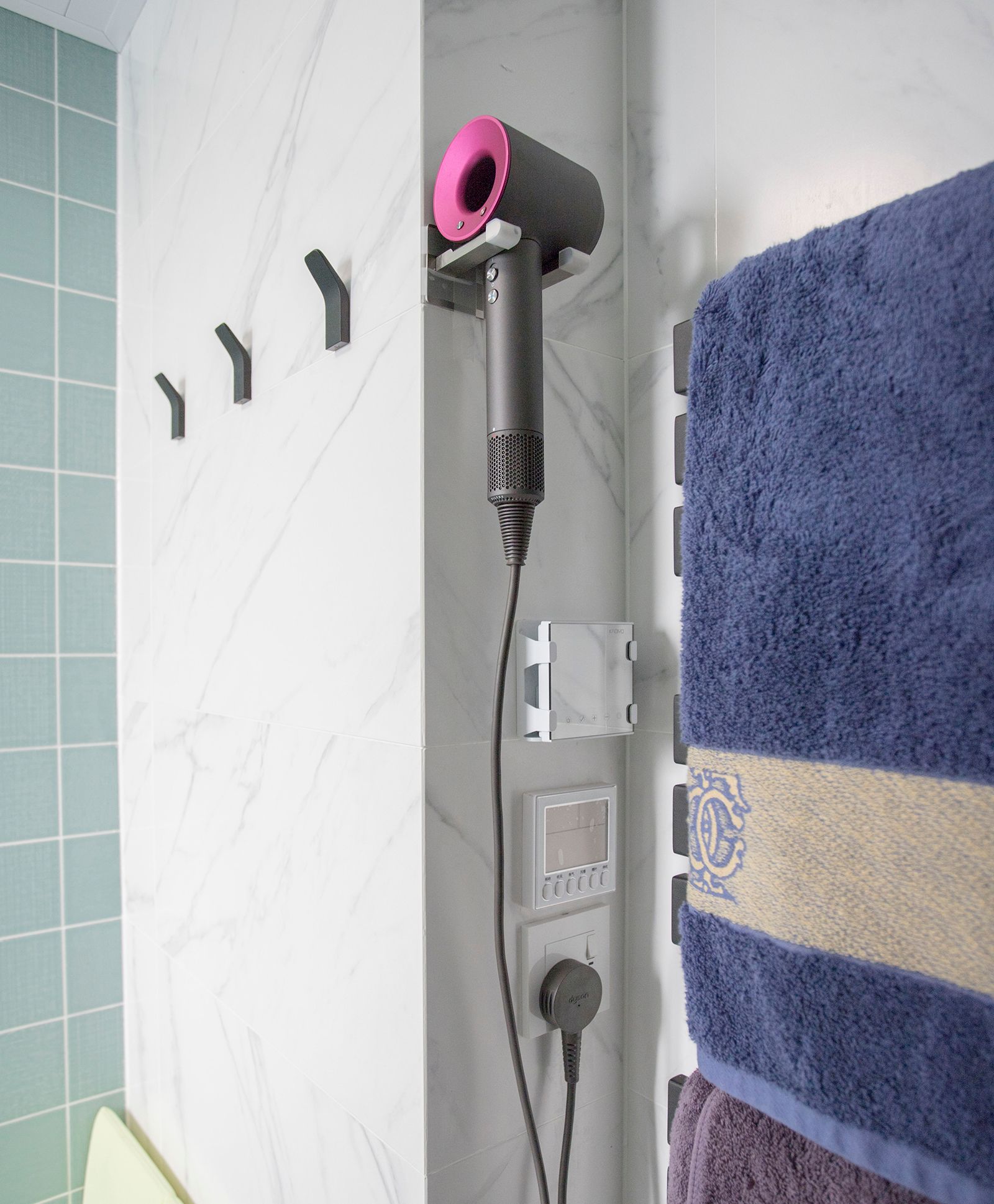 103㎡收纳满分，电动窗帘、上轨道移门和阳台吧台让家一键变高级