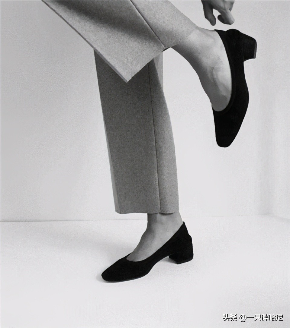 买了“奶奶鞋”却不会穿?看三木妈妈亲身示范,上班、日常都适合