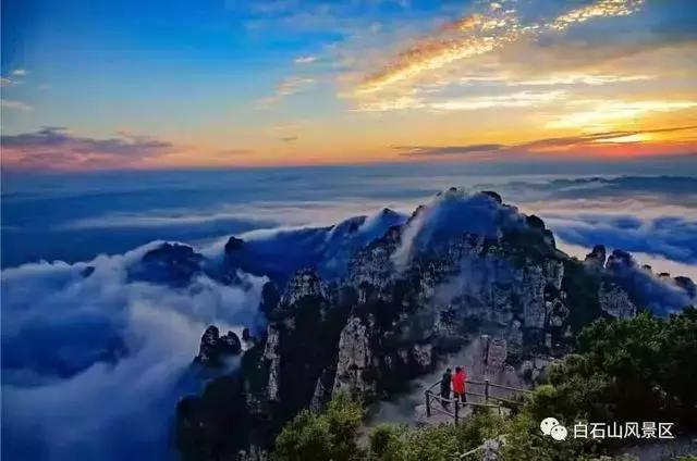 白石山山顶尚云间酒店多少钱,白石山风景区尚云间酒店电话