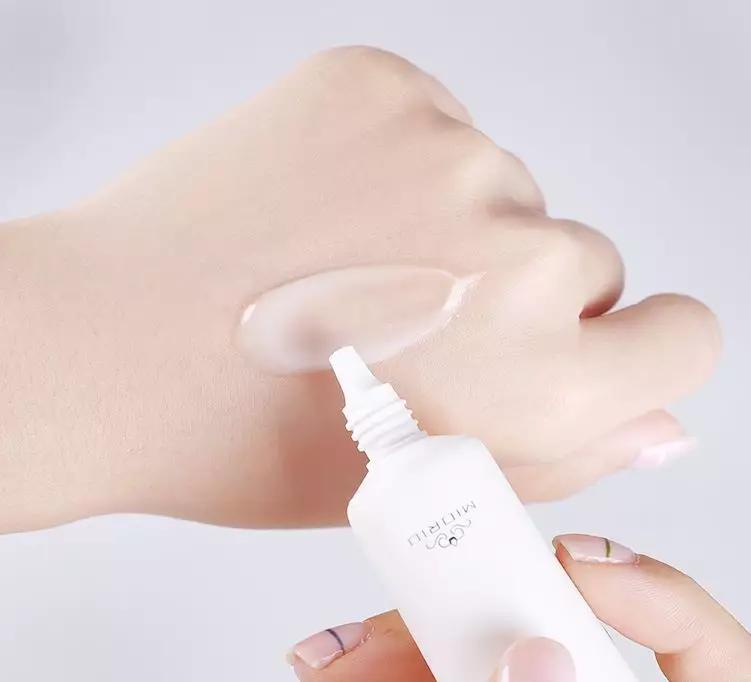 别再用针挑！用米澳拉，脂肪粒自己“掉”下来，效果胜过医美激光