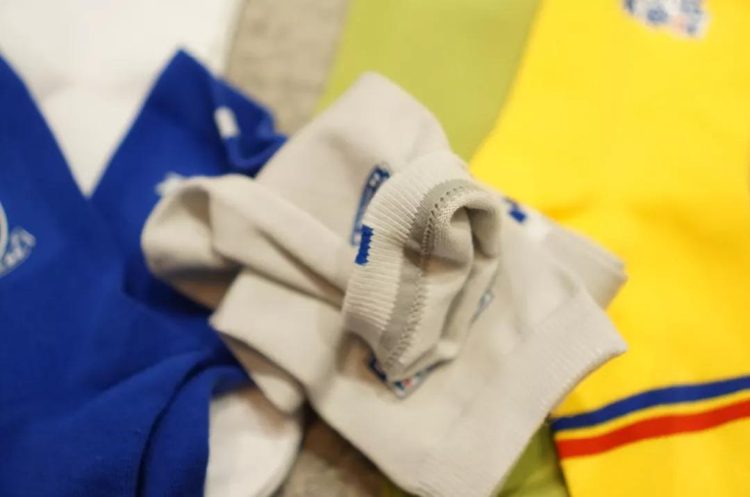 上海申花接地气鞋,上海申花足球袜