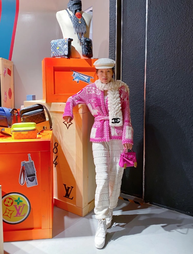 王思聪1000多万的衣服,王思聪三十万的衣服